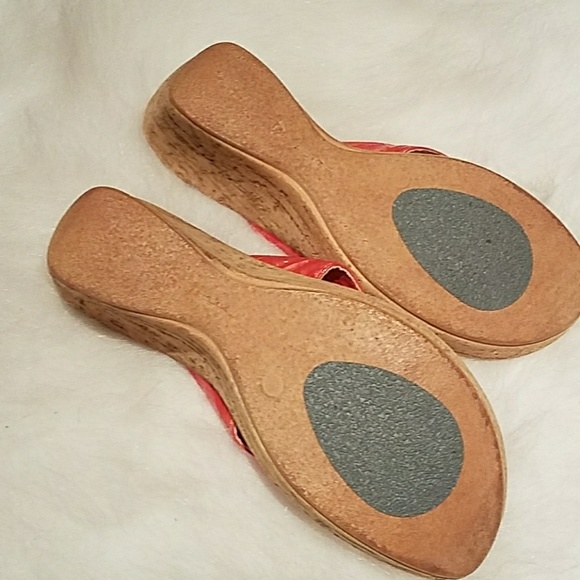 Sandals - Picture 2 of 4